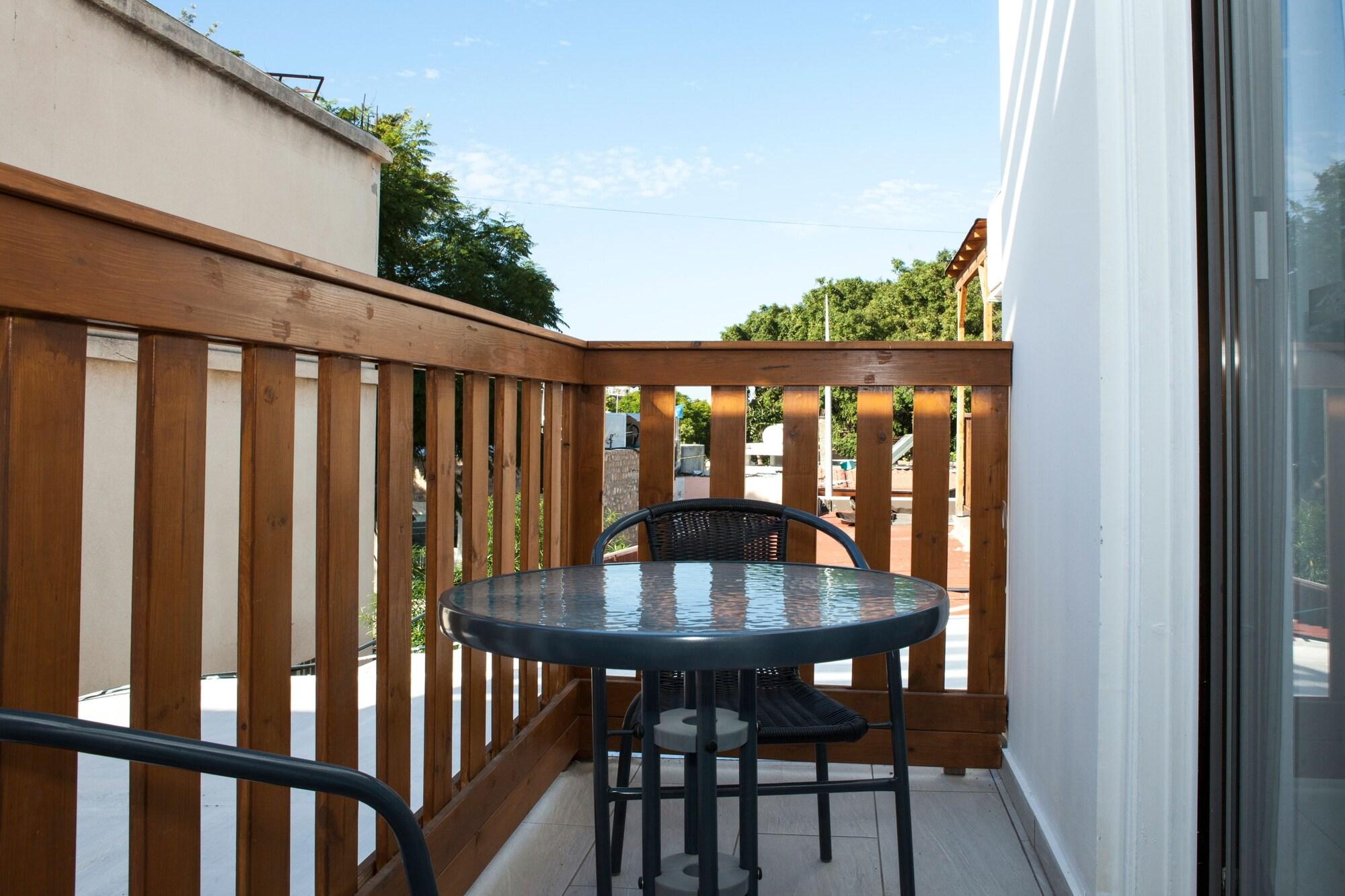 Alecos Hotel Apartments Paphos Ngoại thất bức ảnh
