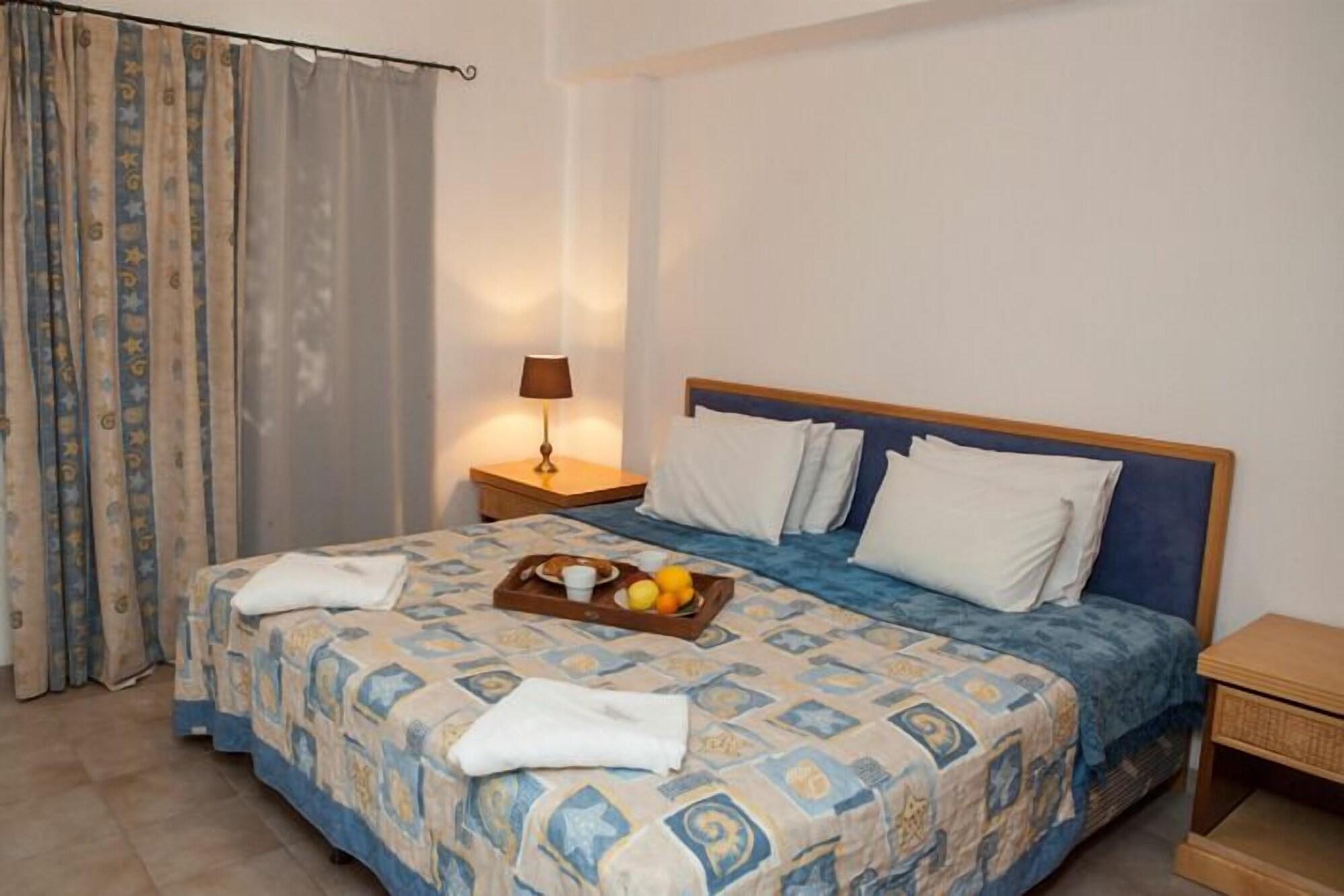 Alecos Hotel Apartments Paphos Ngoại thất bức ảnh