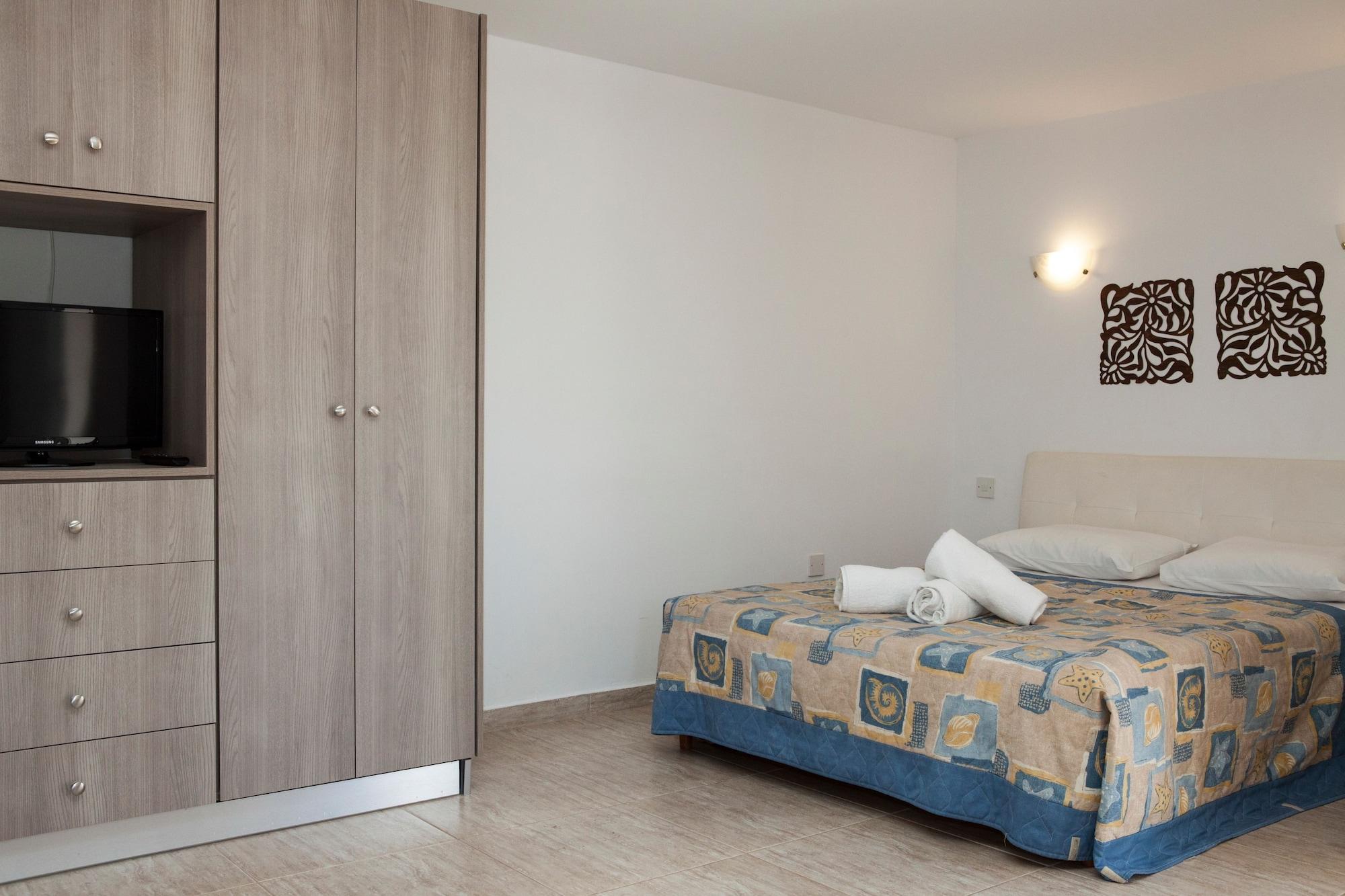 Alecos Hotel Apartments Paphos Ngoại thất bức ảnh