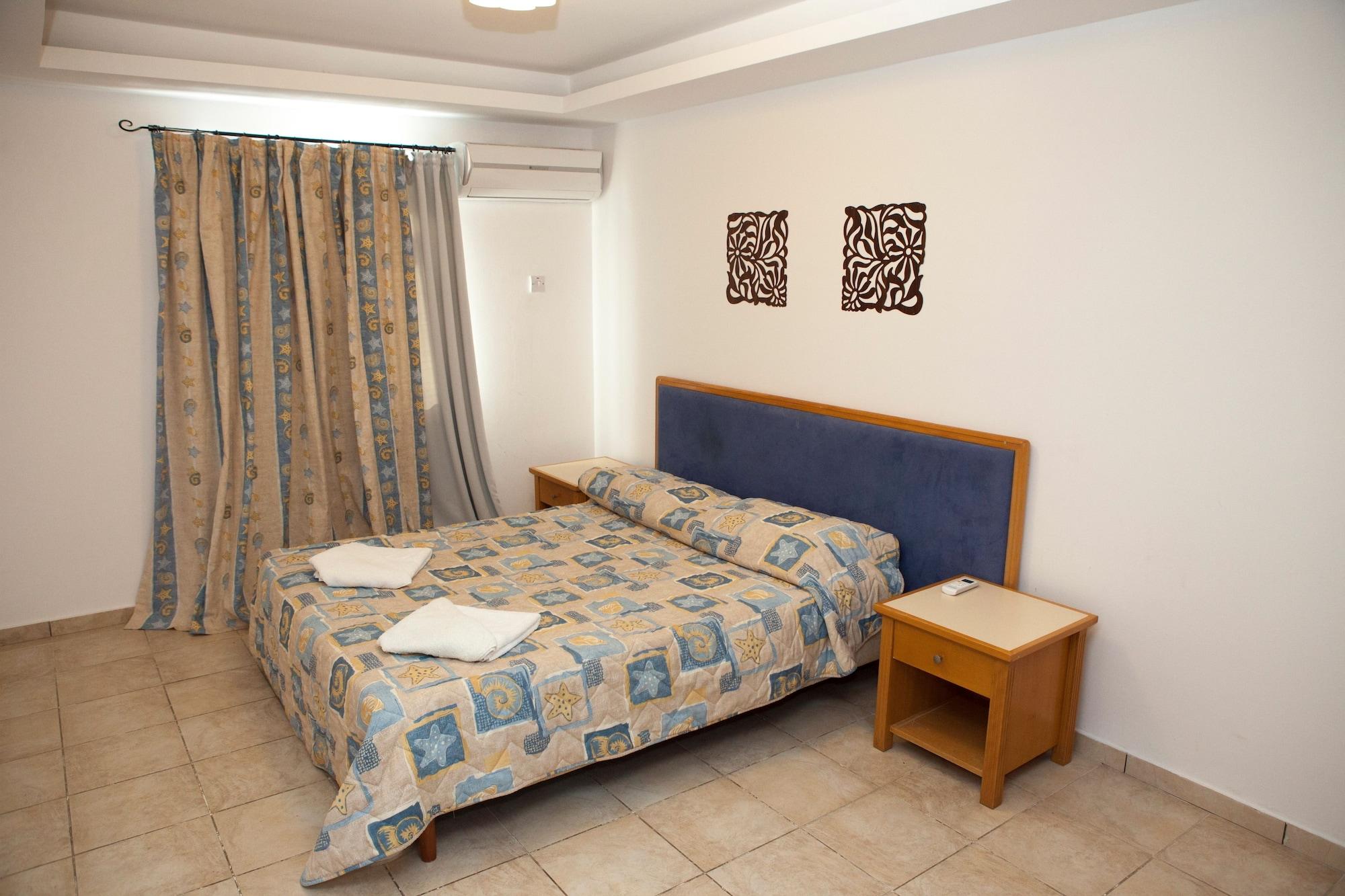 Alecos Hotel Apartments Paphos Ngoại thất bức ảnh