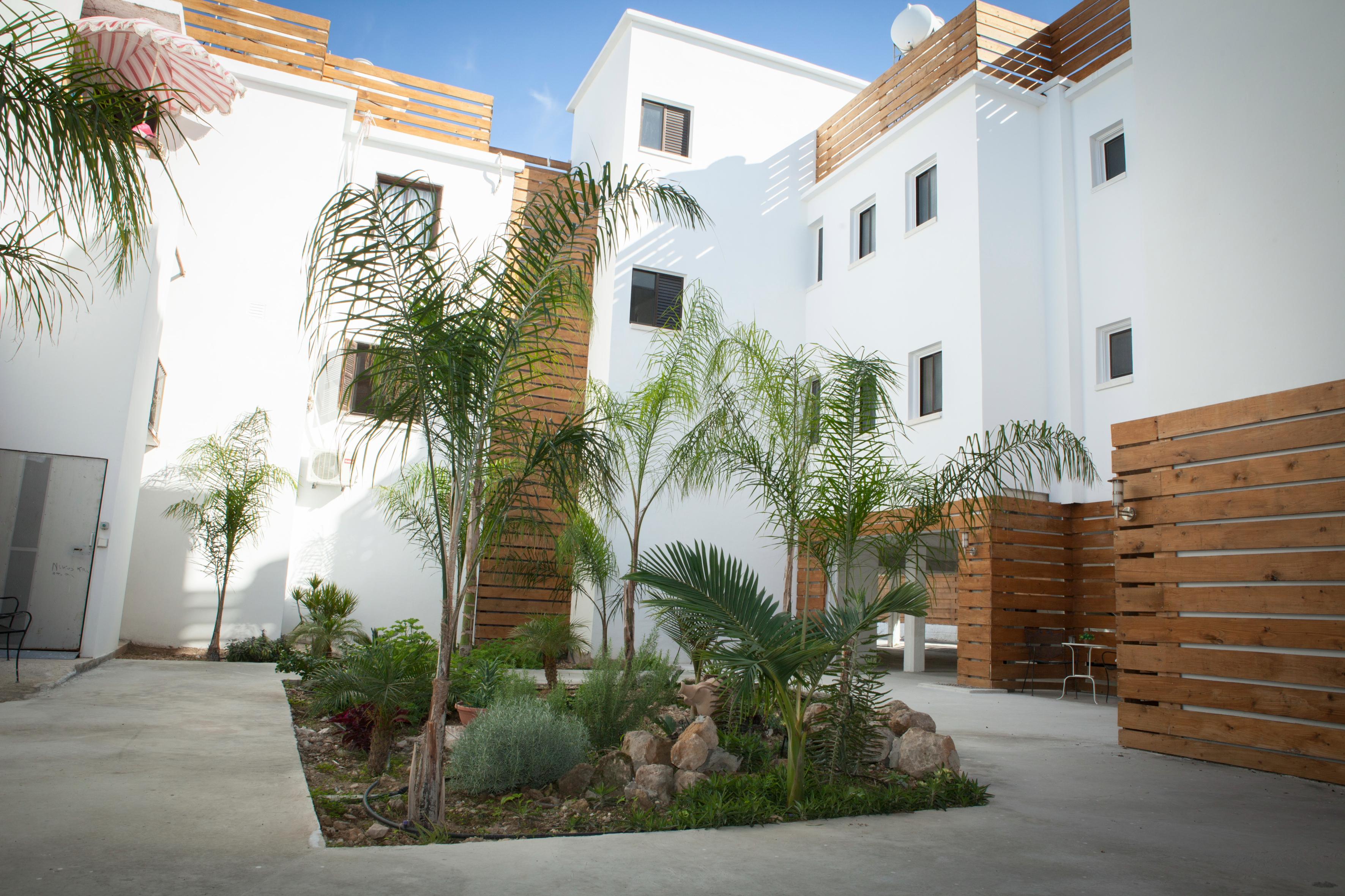 Alecos Hotel Apartments Paphos Ngoại thất bức ảnh