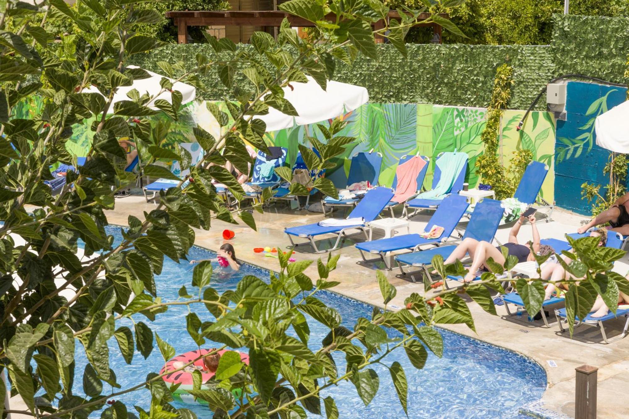 Alecos Hotel Apartments Paphos Ngoại thất bức ảnh