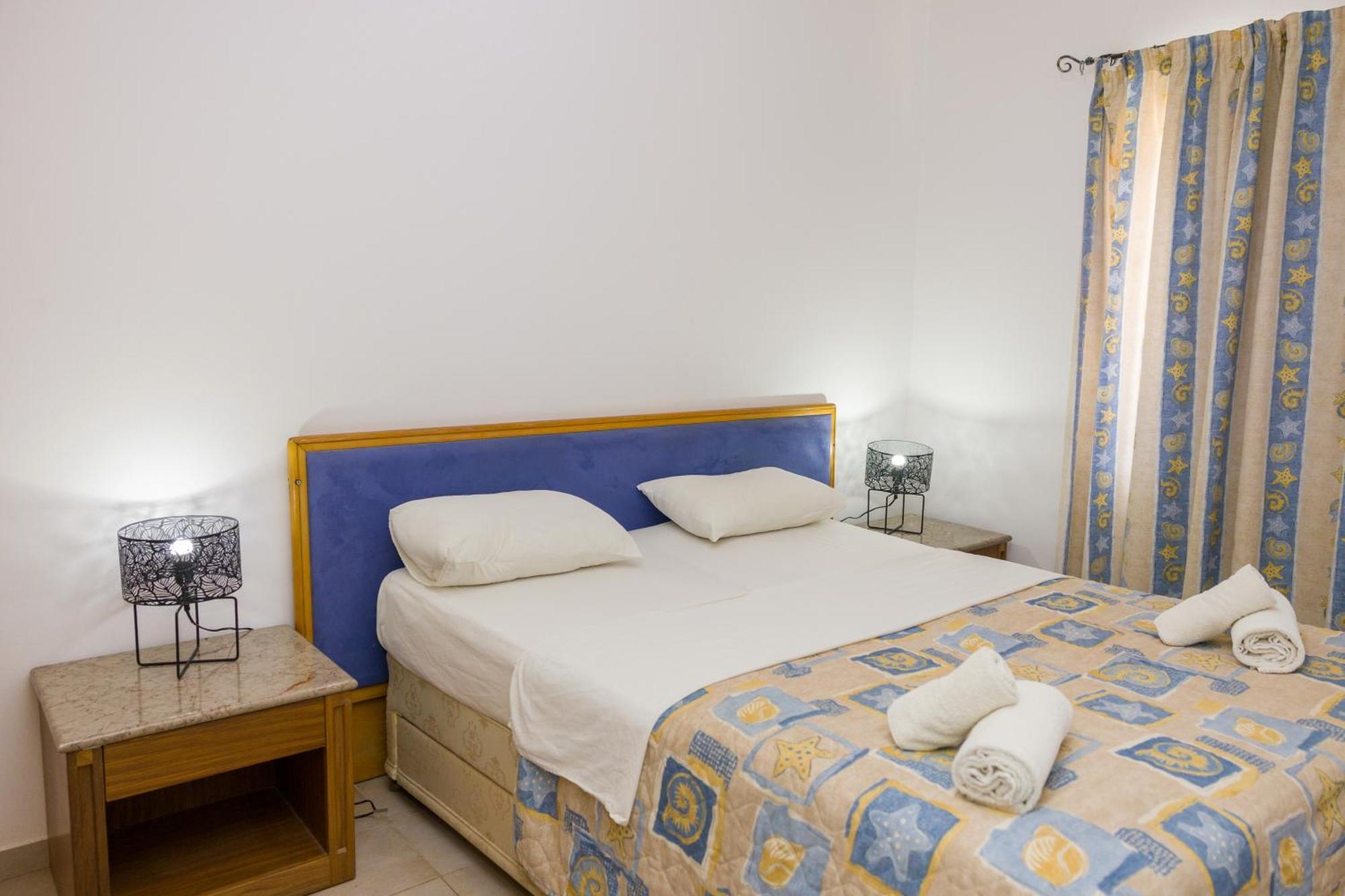 Alecos Hotel Apartments Paphos Ngoại thất bức ảnh