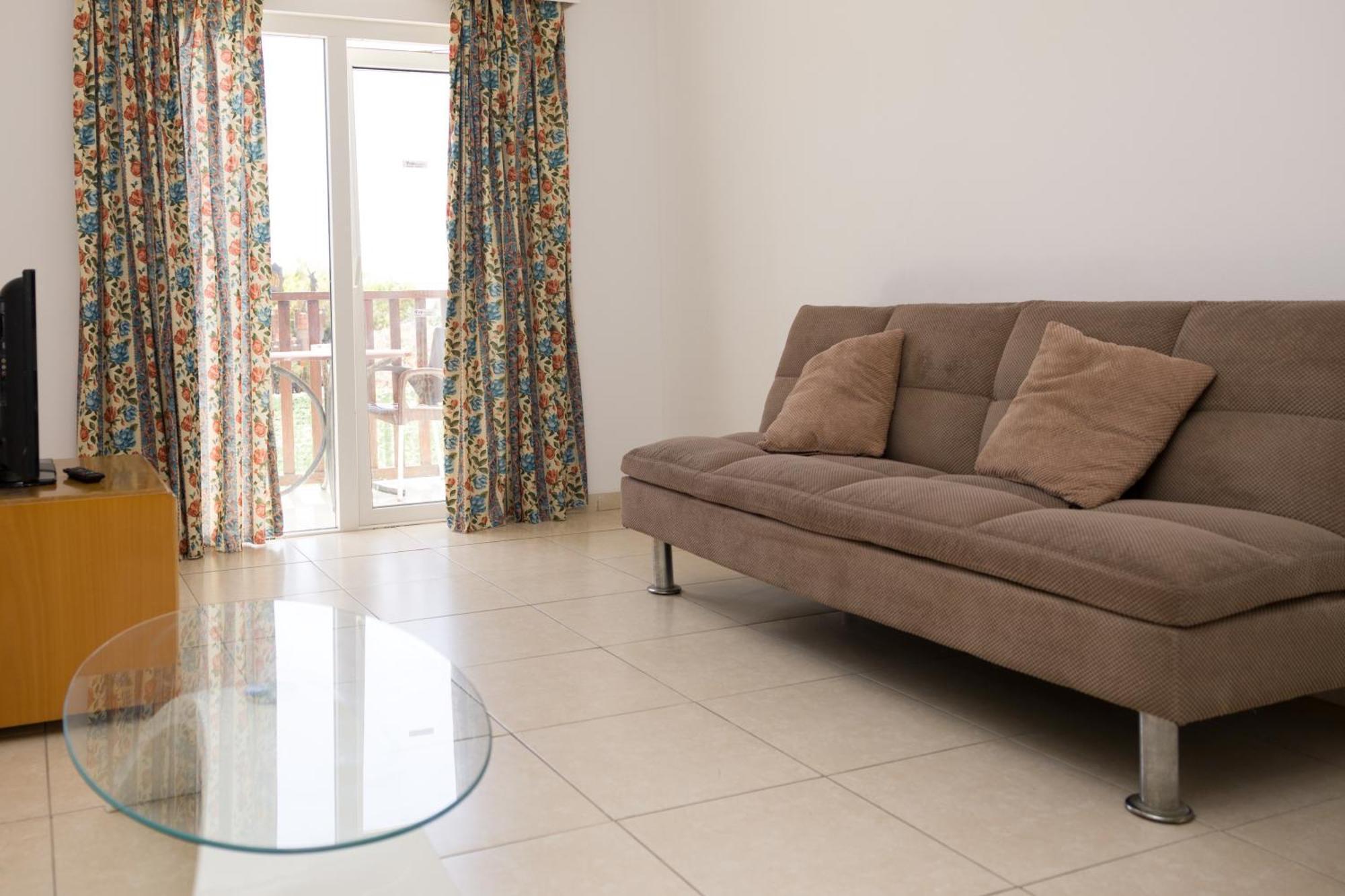 Alecos Hotel Apartments Paphos Ngoại thất bức ảnh